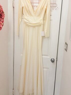 Lulu's Cream Long Sleeve Maxi Dress